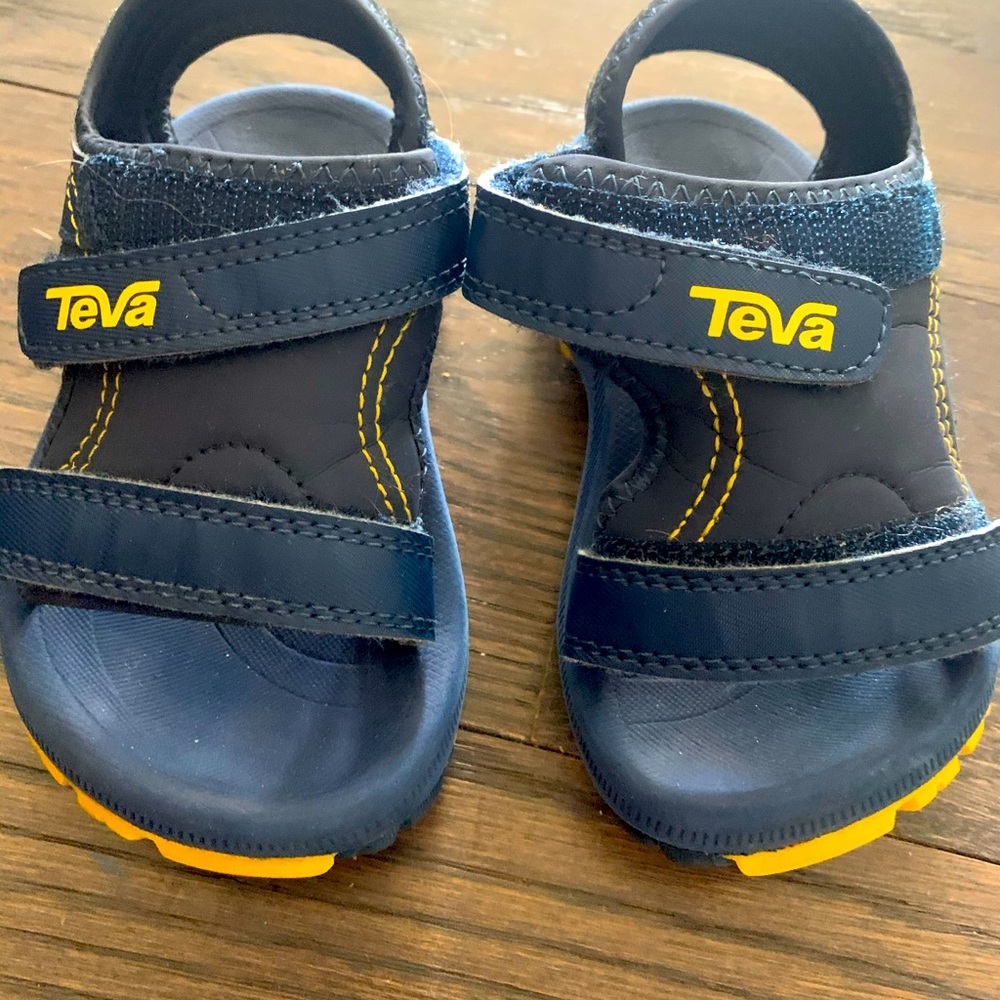 Teva sports style toddler boys sandals